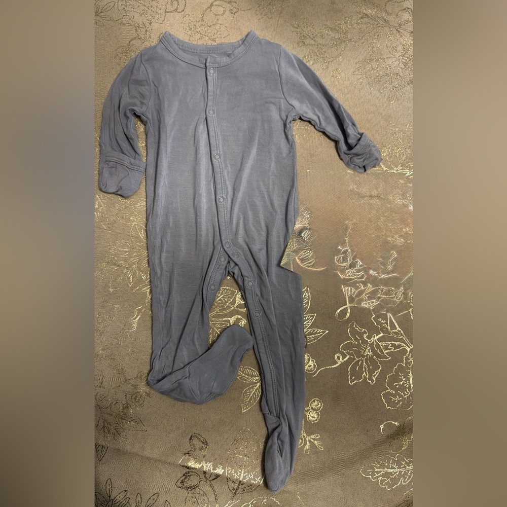 Blue kyte baby snap footie